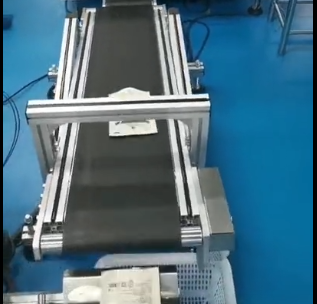 新款手膜足膜包裝機(jī) -客戶現(xiàn)場案例2