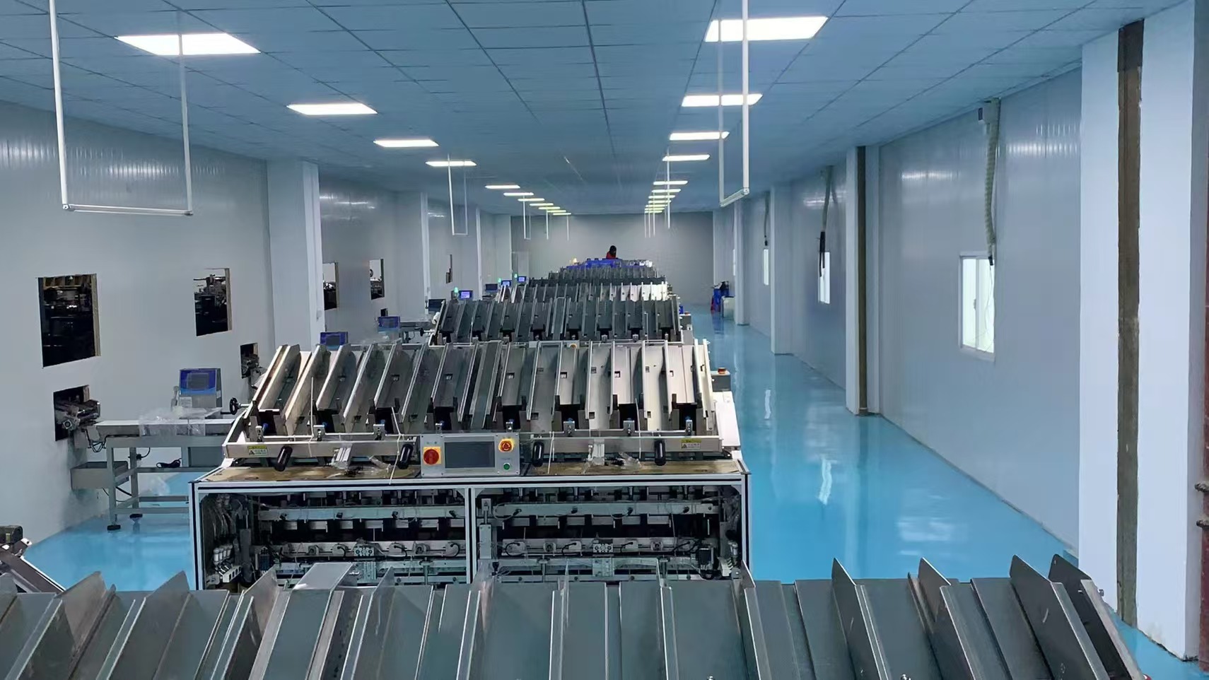 面膜折疊機(jī)：智能化生產(chǎn)引領(lǐng)美妝行業(yè)新變革