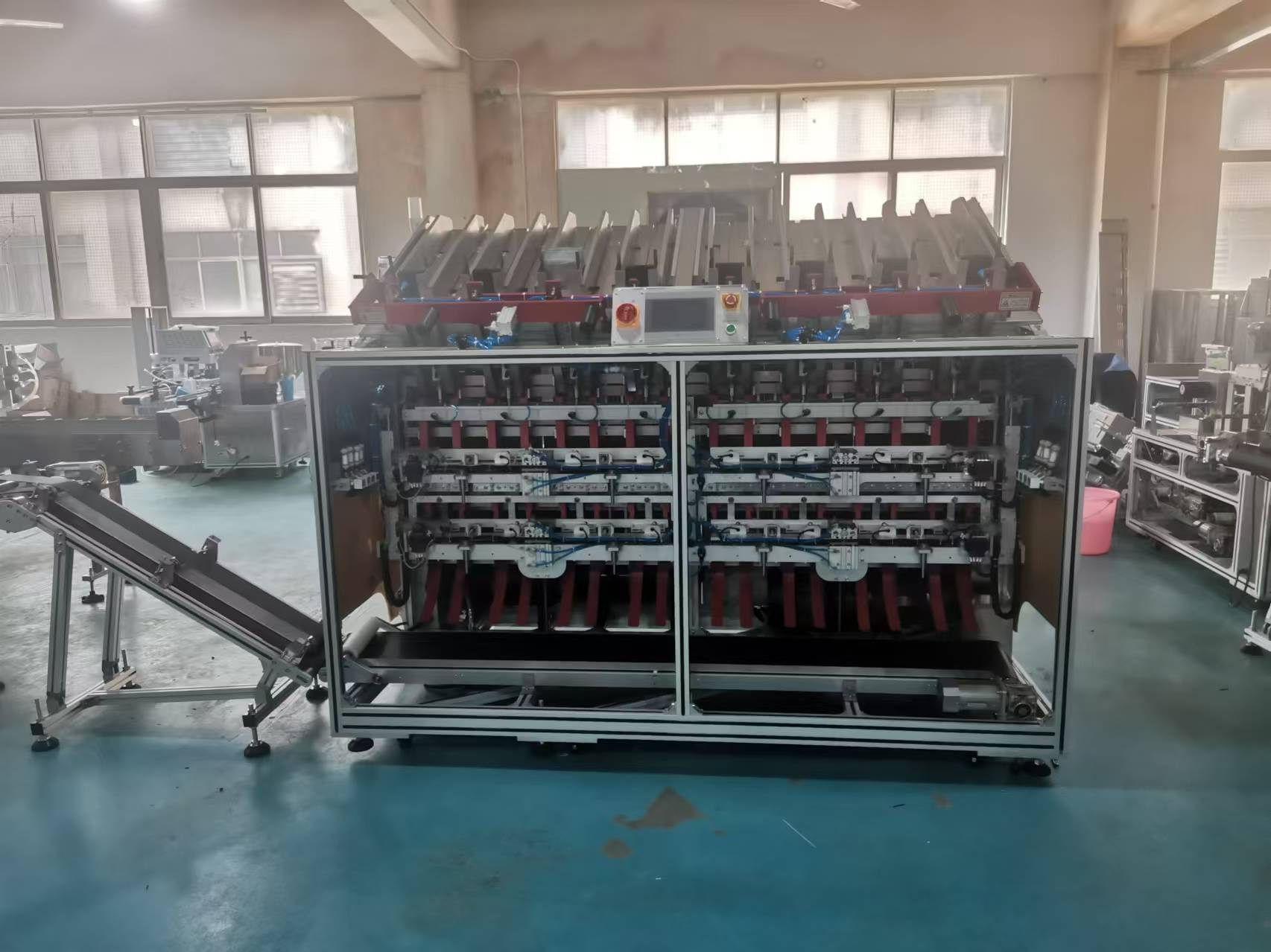 面膜灌裝機(jī)的技術(shù)創(chuàng)新與工藝優(yōu)化